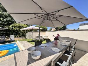 Maisons de vacances La Bella Rosa - Direct circuit - Piscine - Climatisation : photos des chambres