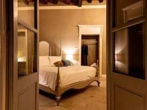 Saint Amand by Palazzo Boyl img52