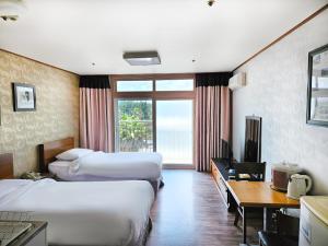 Jeju Ilsung Beach Condo