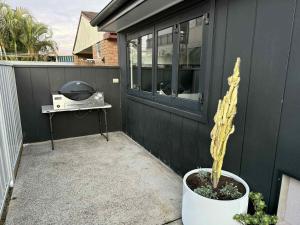 Beach Lane - Modern Coastal Stay