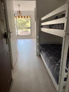 Appartements Bright studio in residence with swimming pool : photos des chambres