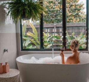 Little Lani - Modern Beach Shack