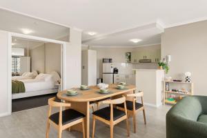 Spacious Apartment in East Perth - Close to OPTUS Stadium, CBD, WACA