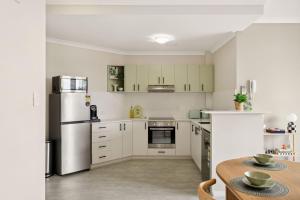 Spacious Apartment in East Perth - Close to OPTUS Stadium, CBD, WACA