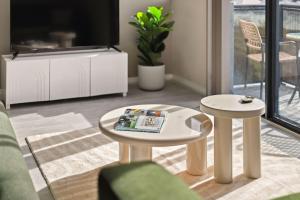 Spacious Apartment in East Perth - Close to OPTUS Stadium, CBD, WACA