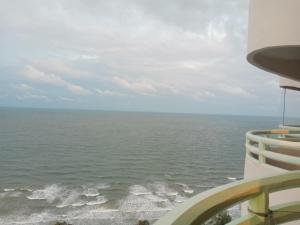 VIP condochain 24th floor