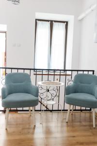 Locart -Cozy Downtown Apartment, near Black Church with Free Wi-fi