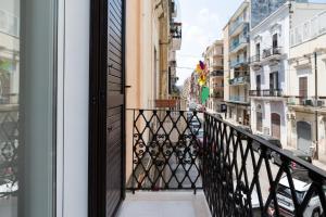 Nicolaus 204 - Brown & Grey Rooms by Wonderful Italy