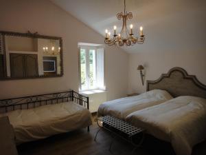 Appartements Domaine Les Terres de Saint-Hilaire : Chambre Triple Supérieure