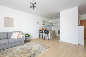 Dickensa Apartment, Ochota