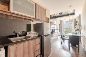 Moda Condo Nimman 609 - Super Deluxe Mountain View next to MAYA