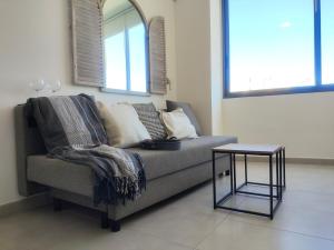 Ático Duplex nuevo con terraza Penthouse with Terrace con Aire Acondicionado Wifi Near parque Ribalta