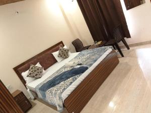 HOTEL BRIJ PALACE Near DSVV HARIPUR KALAN