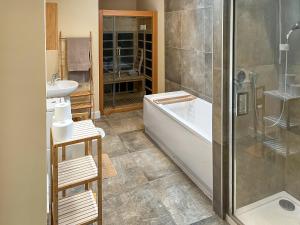 River View Sanctuary - Uk47338