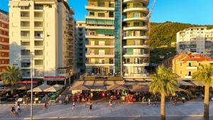 TreA Suites By Aria
