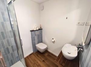 Lions corner - seaside studios