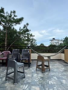 XTSY Travellers Hostel