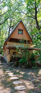 Őzike-Lak a Börzsönyben