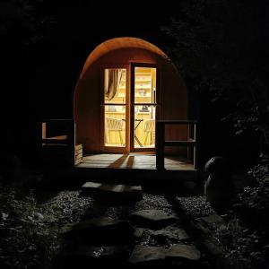 Hope Mountain Escape Poland, Charming Barrel House