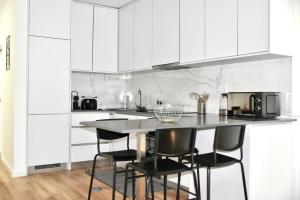 Marina Modern Suite
