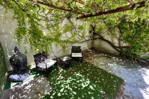Maisons de vacances Cozy nest for 2 with Wifi & Balneo Jacuzzi : photos des chambres