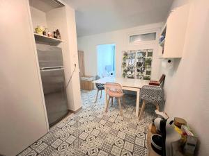Sejours chez l'habitant Joli T1 avec balcon et parking : photos des chambres