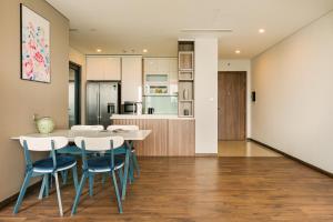 Hi-Home Suites - Ngoai Giao Doan at West Lake Starlake