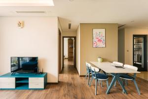 Hi-Home Suites - Ngoai Giao Doan at West Lake Starlake