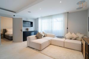 2BR Penthouse Paradise with Jacuzzi & BBQ in Sliema by 360 Estates