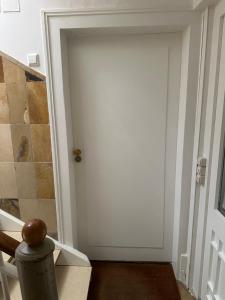 BELLA - Business&Family, Messe Flughafen in 5 min, SmartTV, Netflix, Waschmaschine, 24h Checkin, 35qm