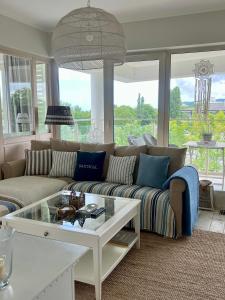 Biały Apartament Hampton w Playa Baltis