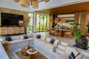 Paje Emerald Escapes