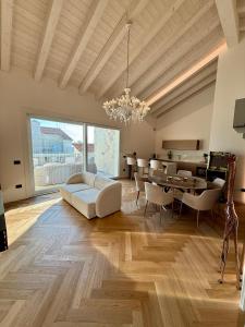 Luxury Beach and Pool House Jesolo