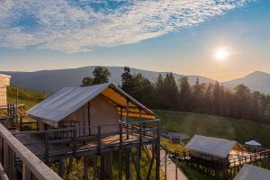 Bukovel Glamping