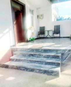 D Friendship Apartment