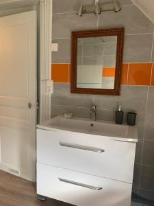 B&B / Chambres d'hotes Le Moulin Bleu : photos des chambres