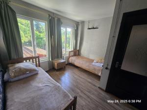 Lilis Riverside Villa in Dagva