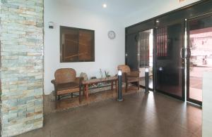 Elyseah Condotel by RedDoorz