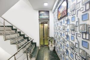 Via Blu Lagoon Inn- Max Super Speciality Hospital andCitywalk Mall