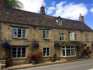 Main Street, Long Compton, Warwickshire CV36 5JS, England.