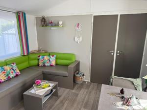 Maisons de vacances Mobile Home 198 : photos des chambres