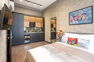 Absolute Central - Super Comfy