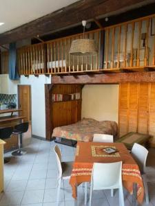 Maison chaleureuse à Ille-sur-Têt, jardin paisible, clim & cheminée