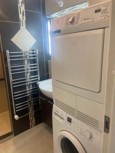 Country Charm- Peaceful 2-Bedroom