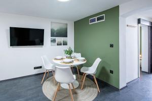 Central - Green - Stylish - Quiet Sleep