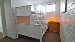 85 on First - Sawtell Apartments