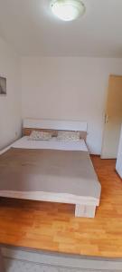 Airport Nikki Apartments