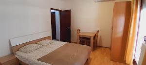 Airport Nikki Apartments