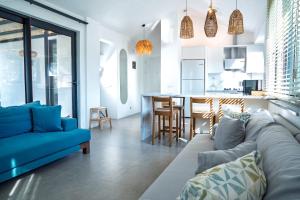 Vacation - Honeymoon House