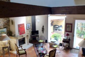 Maisons de vacances Spacious house with garden in Ollioules : photos des chambres